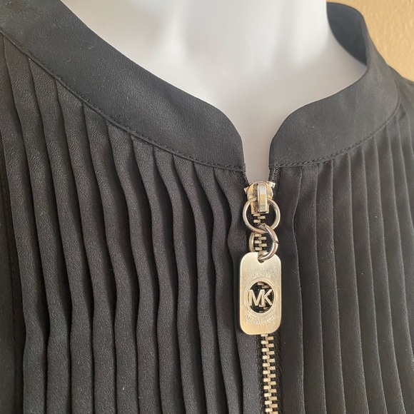 MICHAEL KORS *NWT* black blouse - Picture 3 of 6